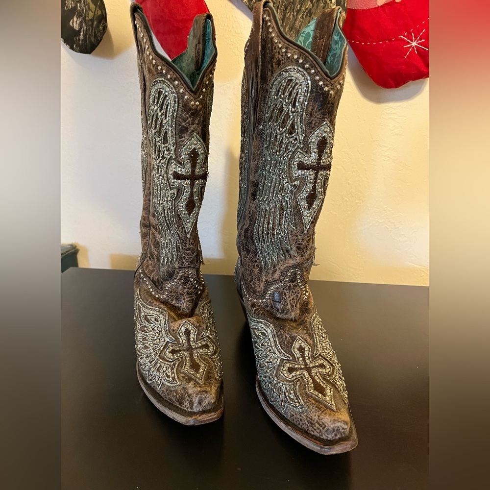 Like New Corral Western Cross Sequin Boots